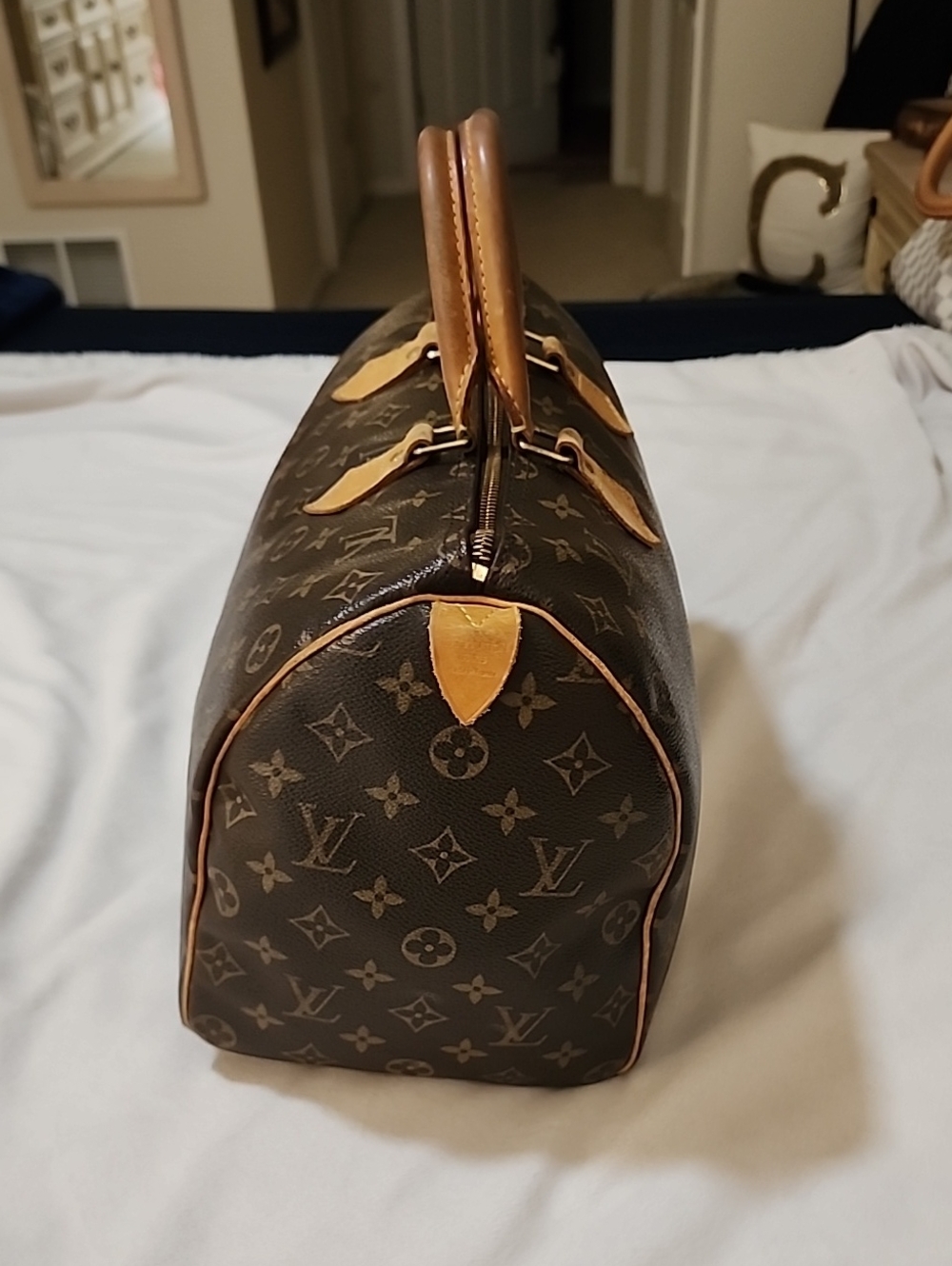 Louis Vuitton Monogram Canvas Speedy 35 Large Size - Picture 17 of 17